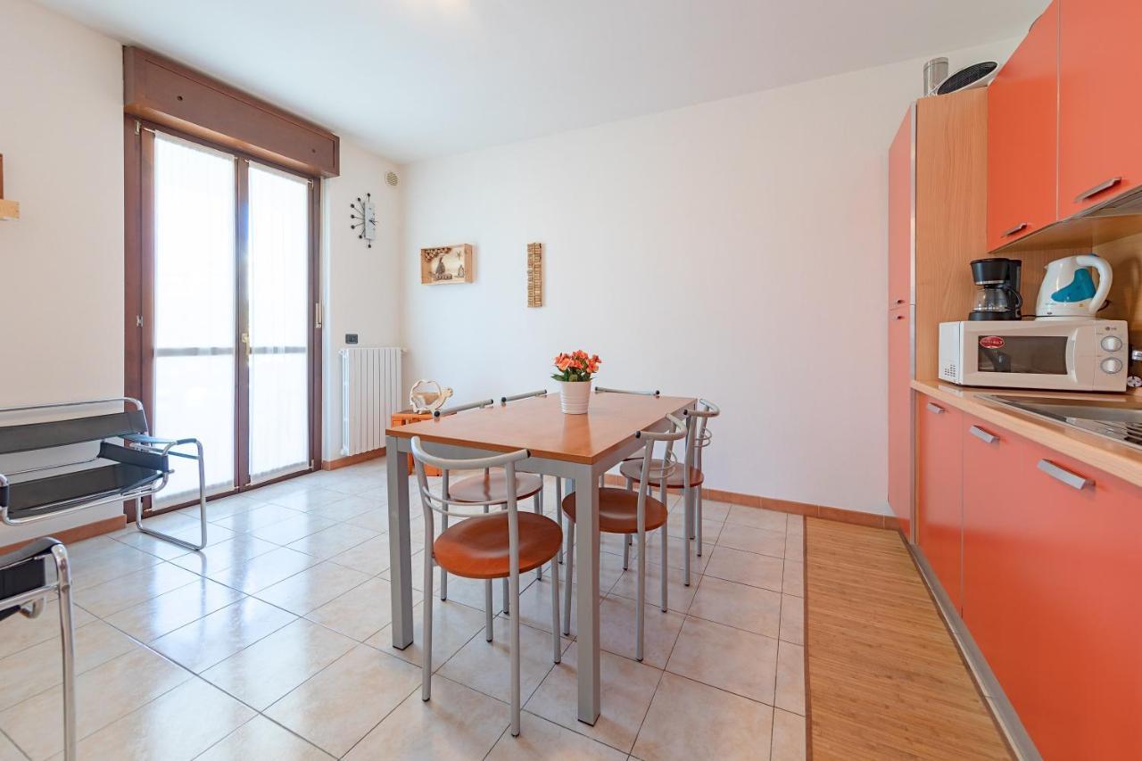 La Mimosa B03 Apartment By Wonderful Italy Peschiera del Garda Luaran gambar